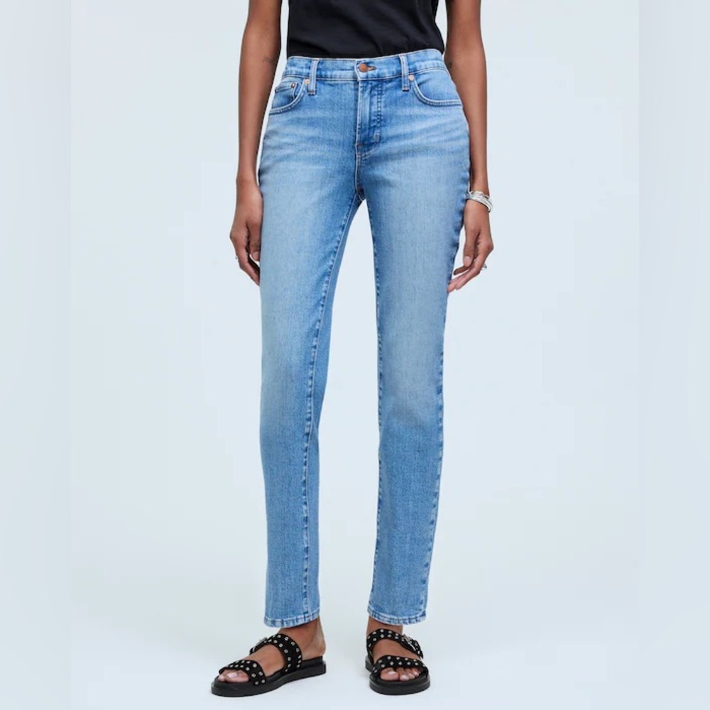 Madewell Perfect Vintage Mid-Rise Jeans in Berdelle Wash